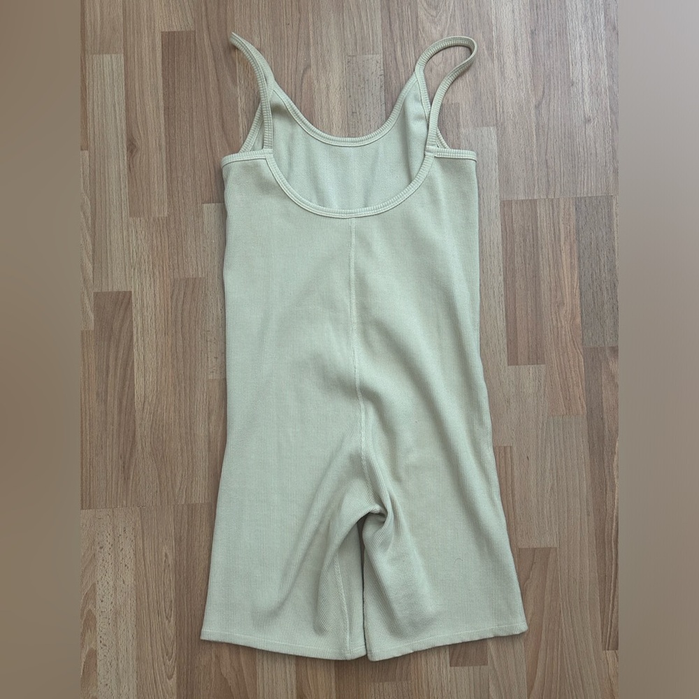 ARQ Nico Bikesuit in Butter - Picture 5 of 7